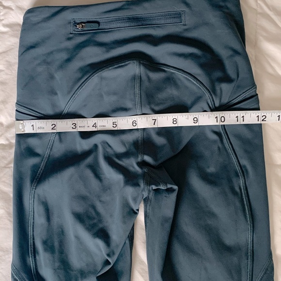 Lululemon Fast and Free Tights - Picture 13 of 16
